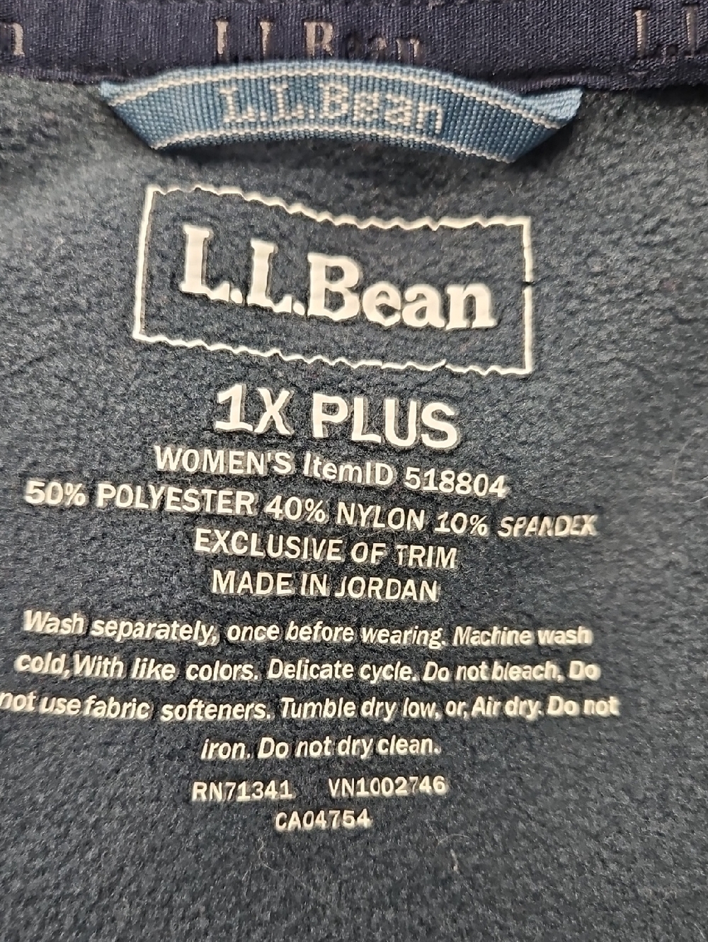 L.L. Bean Women's Dark Blue Zip-Up Hoodie with Light Blue Trim - Picture 3 of 6